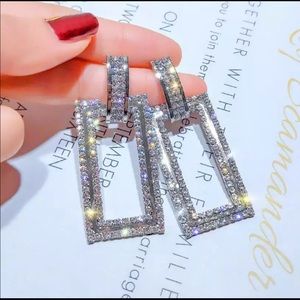 New fashion rhinestone shiny earrings